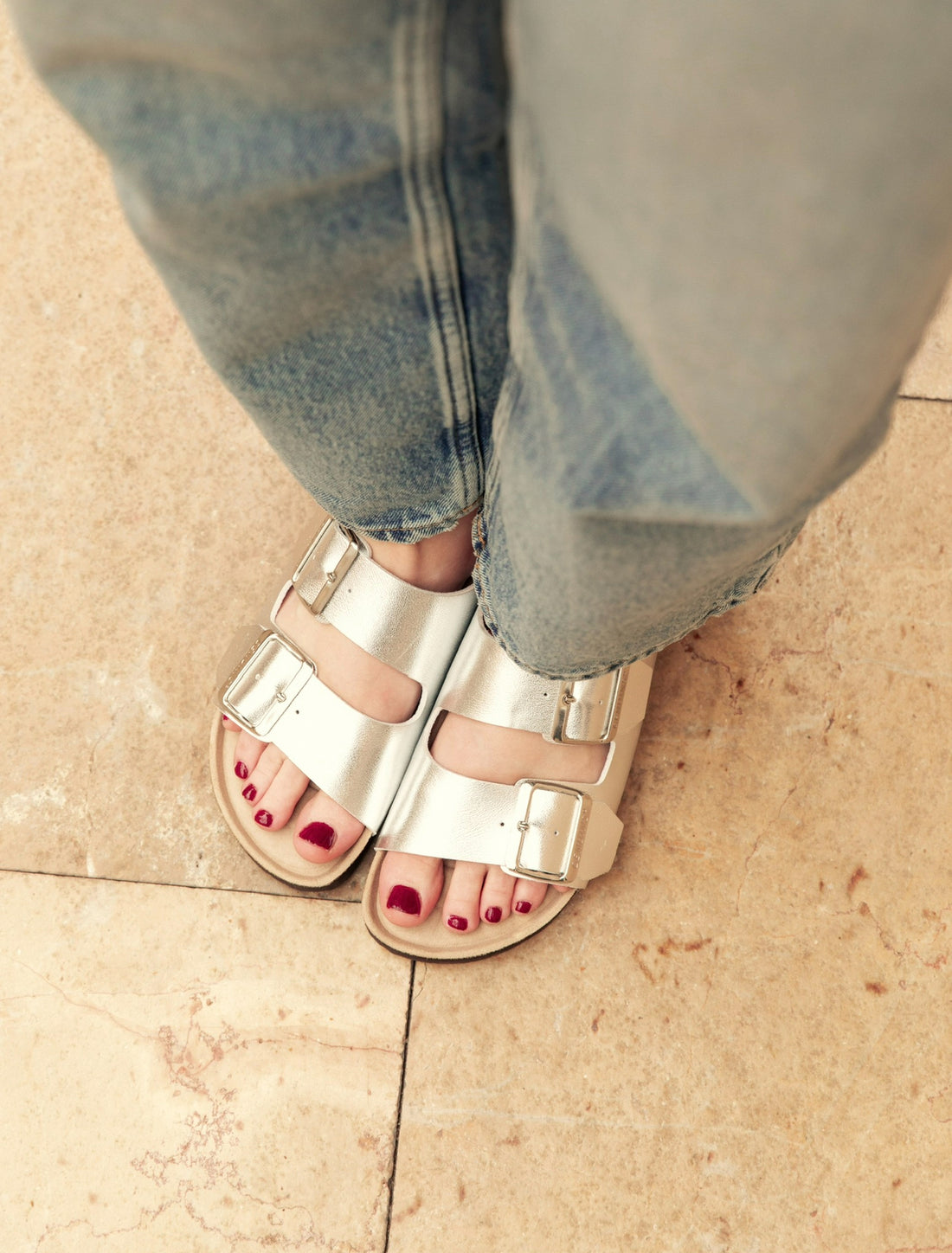 Honolulu Shiny Gold Sandals