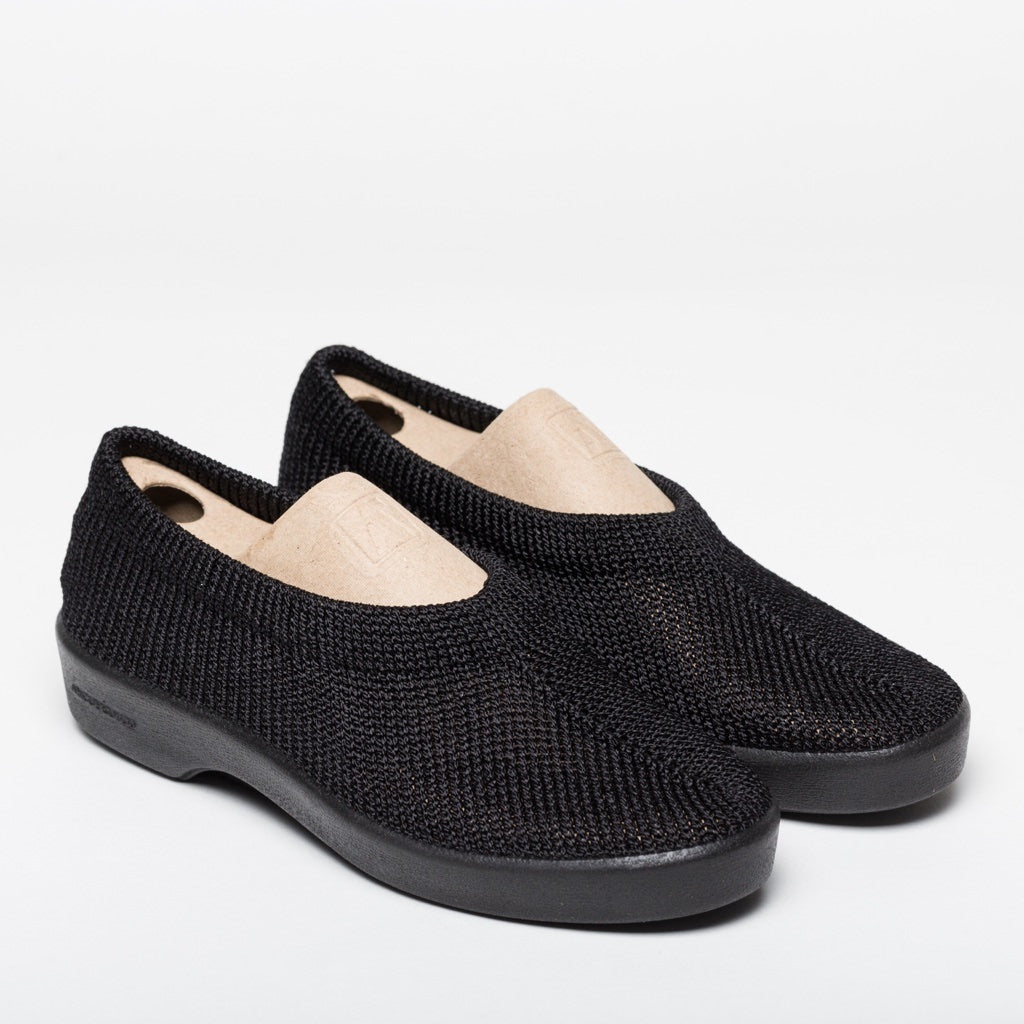 Almada Black Slip Ons | Size 37